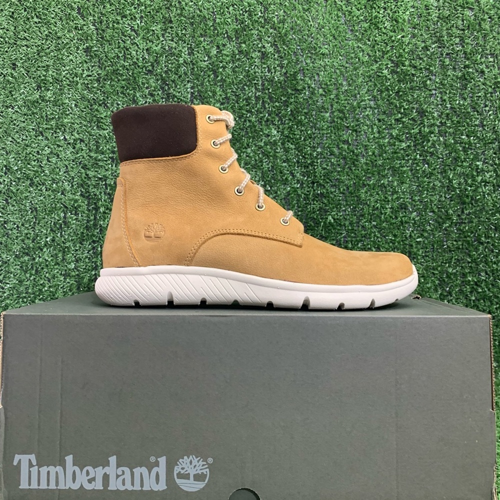 New Timberland Boltero Wheat Nubuck Women Boots - Picture 1 of 5